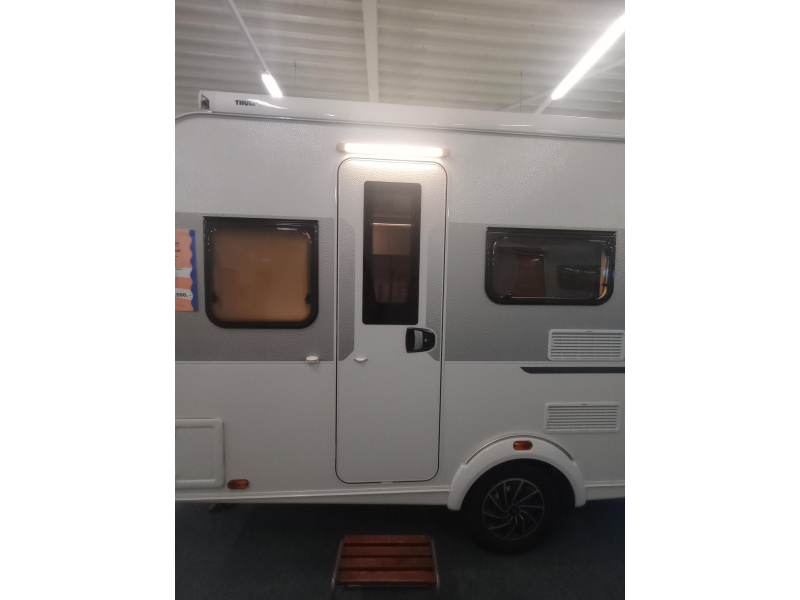 Knaus Sport 400 QD Thule Omnistor, vloerverw  foto: 13