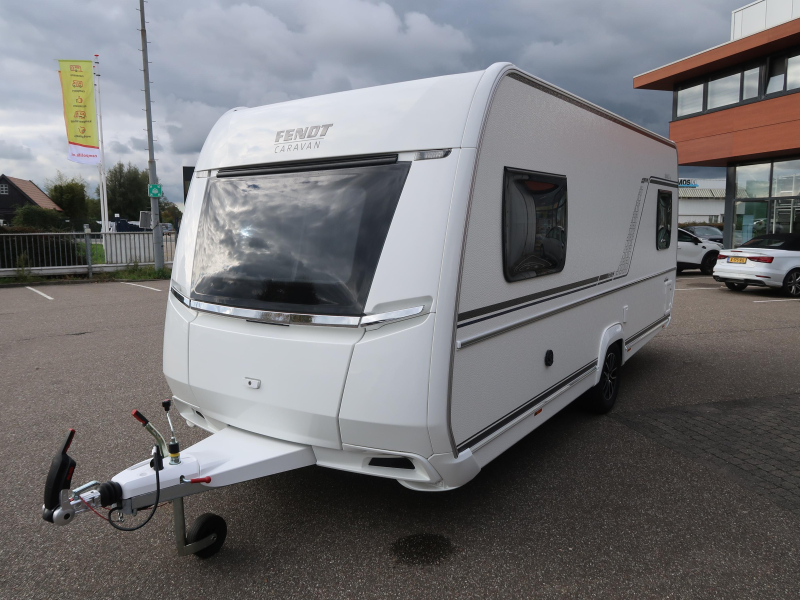 Fendt Bianco Activ 495 SFE MET MIDDEN-DWARS KEUKEN !  foto: 20