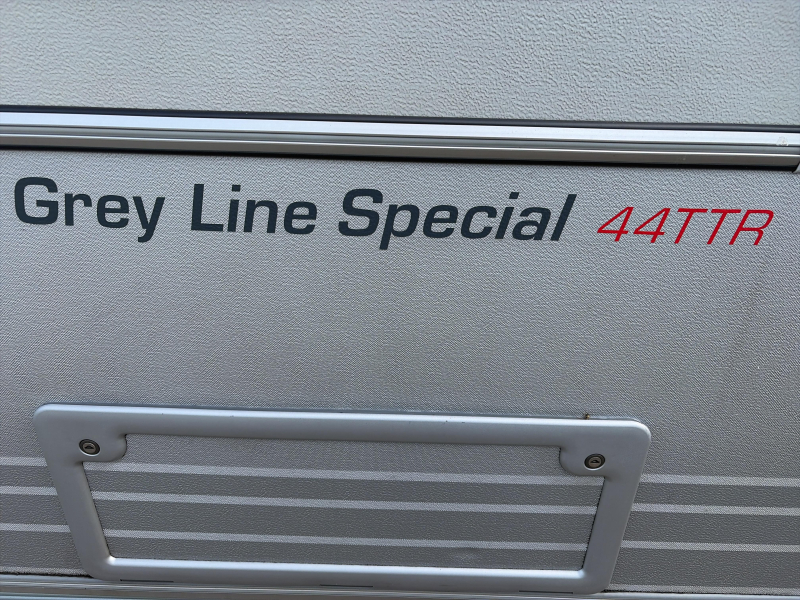 Kip Grey Line Special 44 TTR Mover/Luifel/Vloerverw.  foto: 12