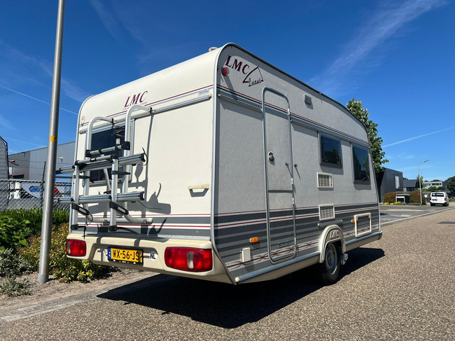 LMC 450 | Fietsenrek | Half Automatische Mover | Dinette | Voortent | Kachel foto: 4