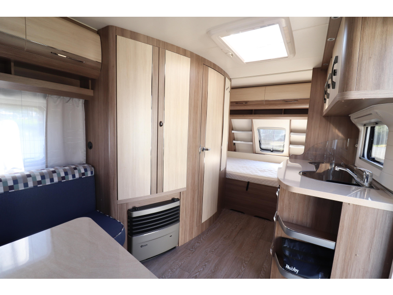 Hobby De Luxe 455 UF Mover / Luifel  foto: 9