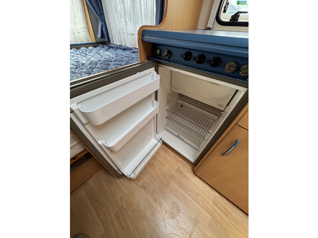 Hobby De Luxe Easy 400SF foto: 19