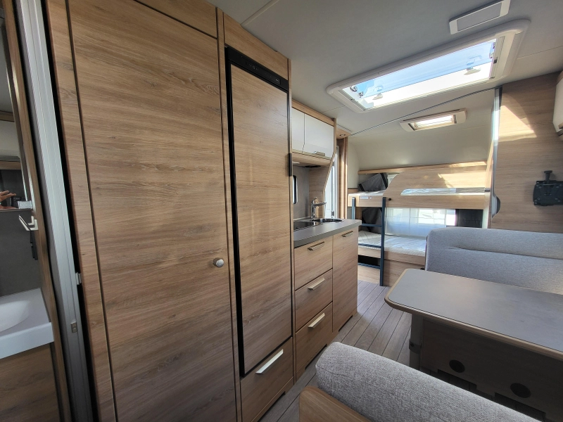 Knaus Sudwind Black Selection 540 FDK super ruim en compleet  foto: 13