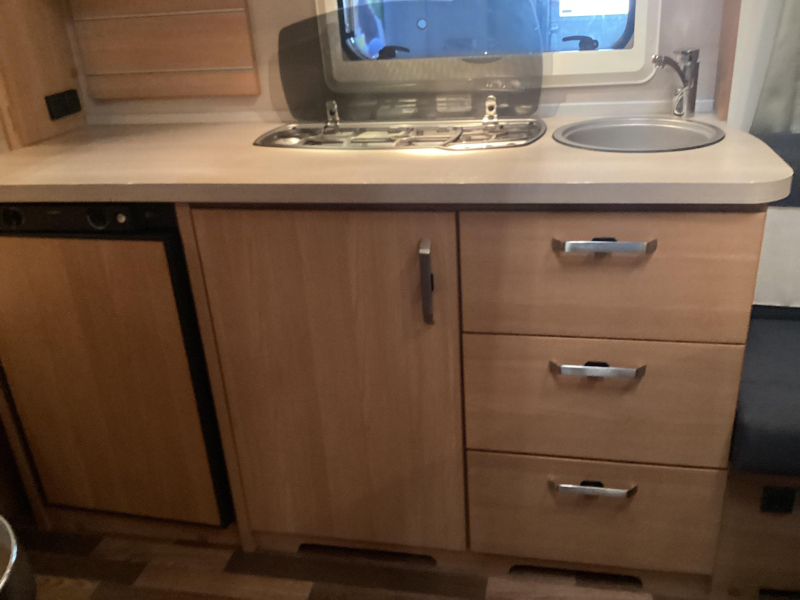 Knaus Sport 500 UF omnistor luifel  foto: 8