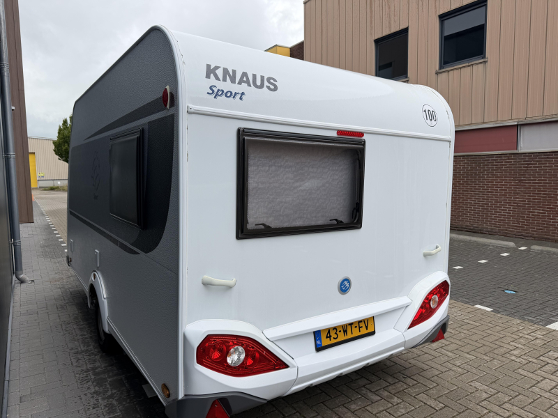 Knaus Sport 400 QD Nieuw staat | Compleet 