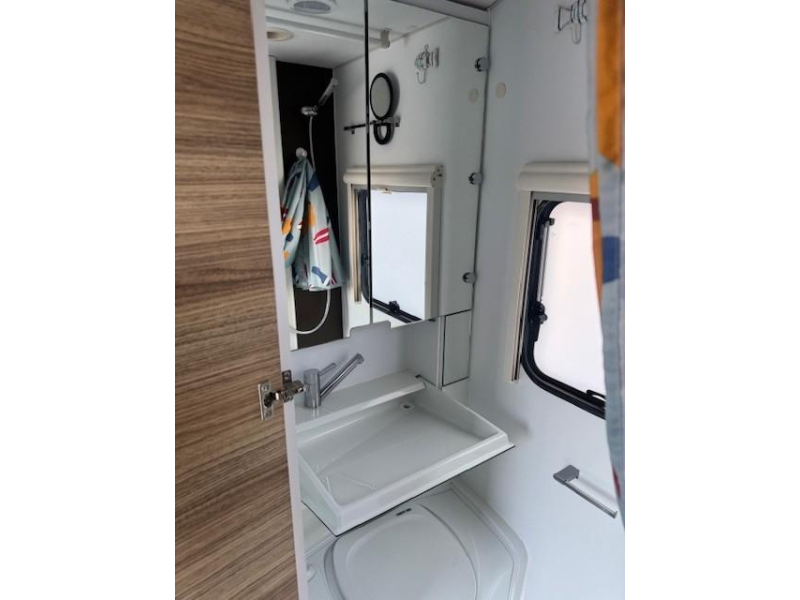 Adria Altea 542 PH airco mover zakluifel  foto: 20