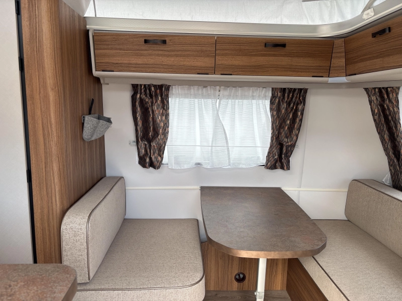 Eriba Touring 550 Legend Ventura Zilver 