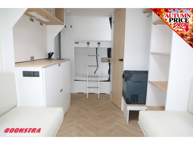LMC Edero 470 K Middenkeuken Dwarsbed Stapelbed foto: 21