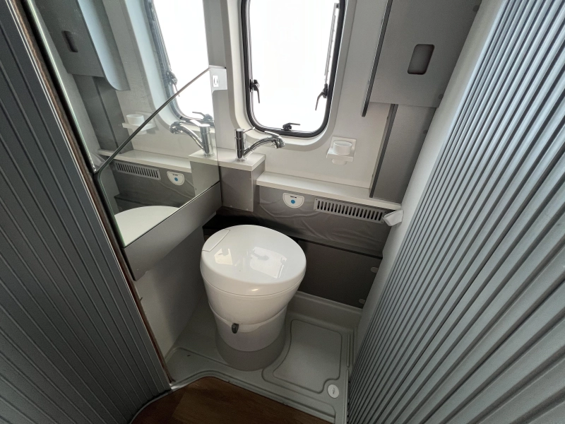 Adria Twin 640 SLX Vol opties!  foto: 15