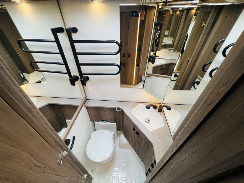 Kabe Royal 560 GLE B2 - KS  foto: 12
