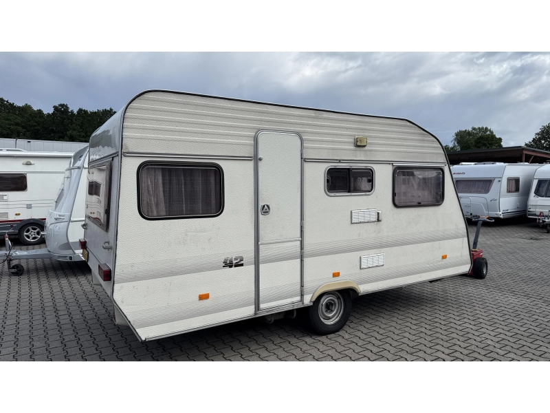 Home-Car Confort 42 2x zitgroep toiletruimte  foto: 11