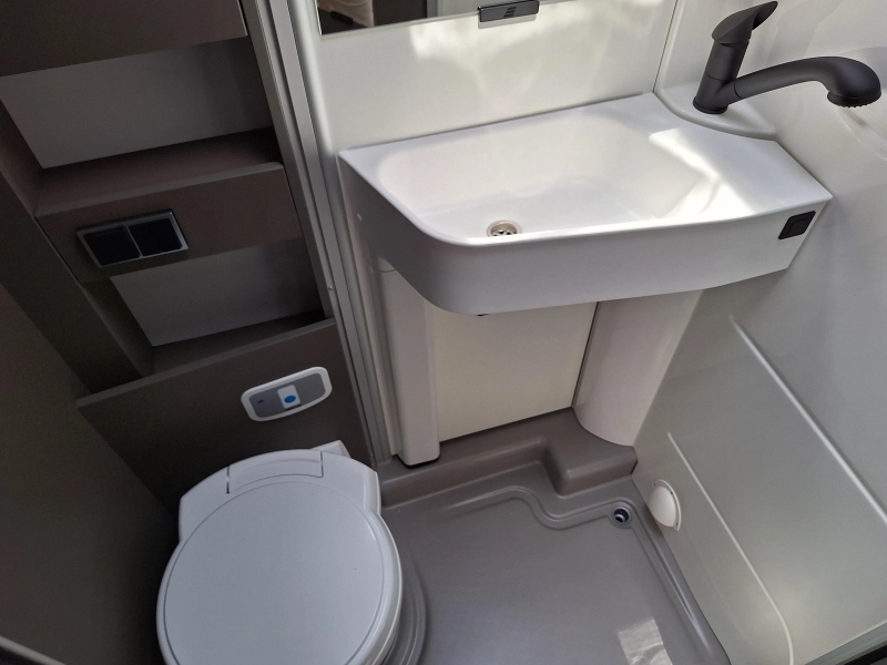 Hymer GT-S 600 XXL BED - LED - STEINGRAU  foto: 6