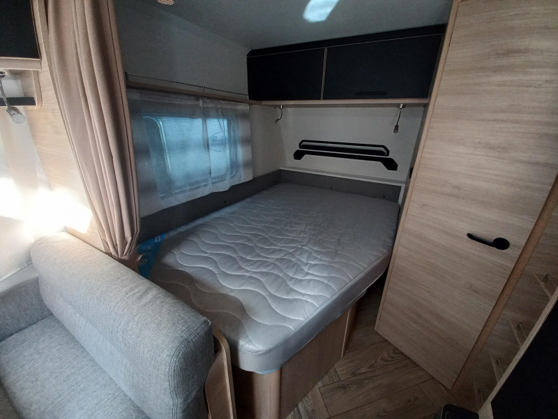 Caravelair Sport Line 476 mover-voortent-airco  foto: 11