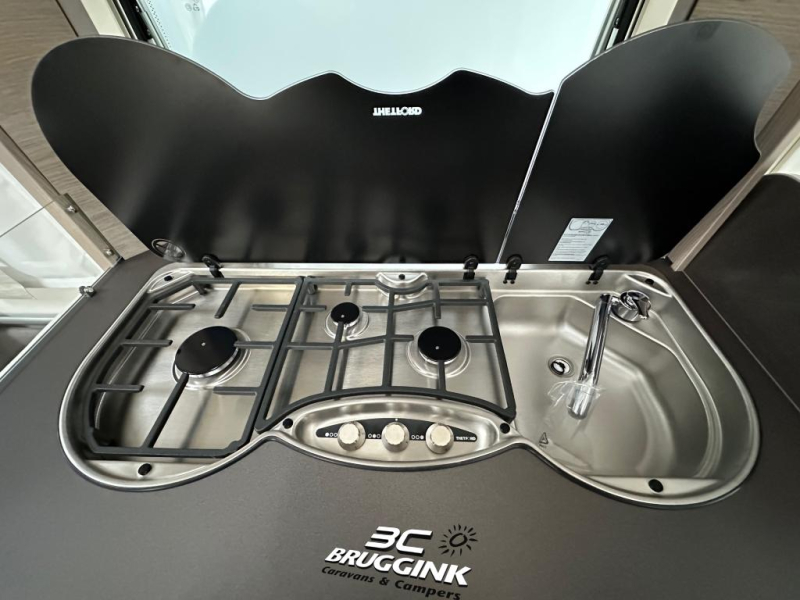 Bürstner Premio 395 TS Dwars Bed 210CM!  foto: 10