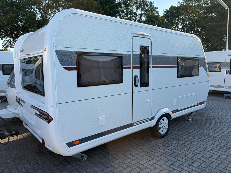 Hobby De Luxe 460 UFE Model 2027  foto: 1