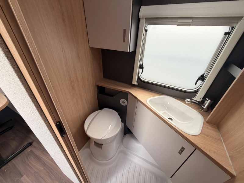 Knaus Sport 500 EU 1800KG + Enkele bedden  foto: 9