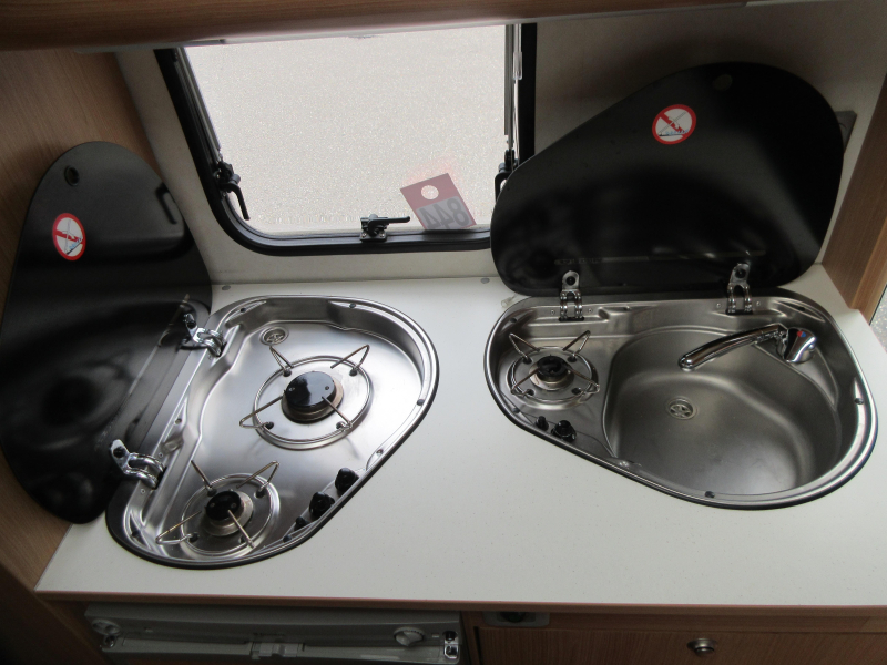 Adria Altea 462 PK LICHTGEWICHT EN VOORTENT  foto: 13