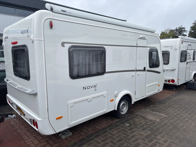Eriba Nova Light 465 Mover/Thule luifel 