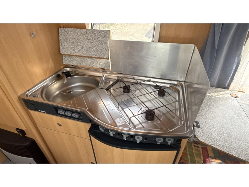 Dethleffs Camper 490 TK 2x zitgroep stapelbed 