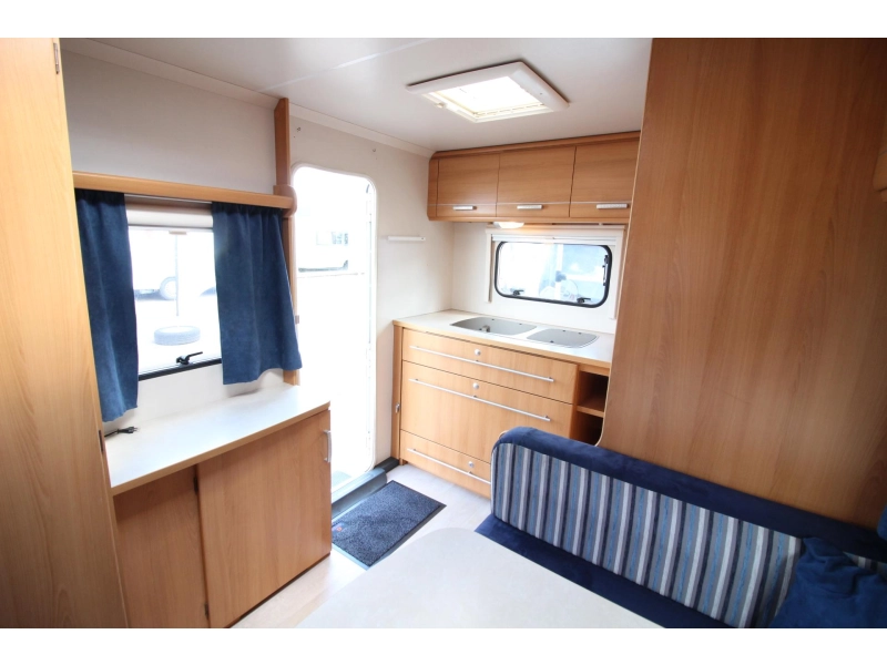 Caravelair Antares Luxe 420 Etuiluifel + zijwand(en)  foto: 10