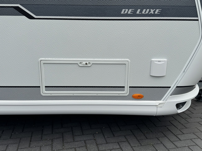 Hobby De Luxe 495 UL met enkele bedden **Mover/Fietsendrager/Zakluifel/Buitengas/2e serviceluik/1e eigenaar/Zeer nette caravan** foto: 16