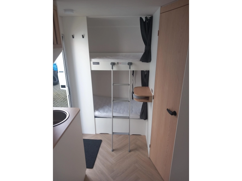 LMC E:dero 470K licht gewicht stapelbed  foto: 5