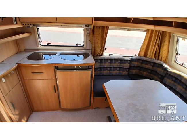 Fendt Saphir 470 caravan.. fransbed/rondzit foto: 6