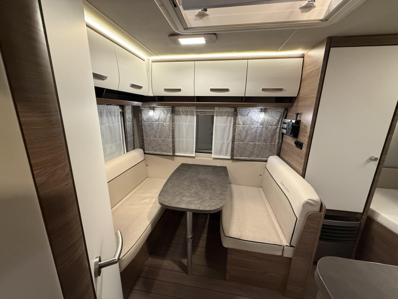 Knaus Sport 400 QD VASTBED MOVER LUIFEL(TOP)  foto: 8