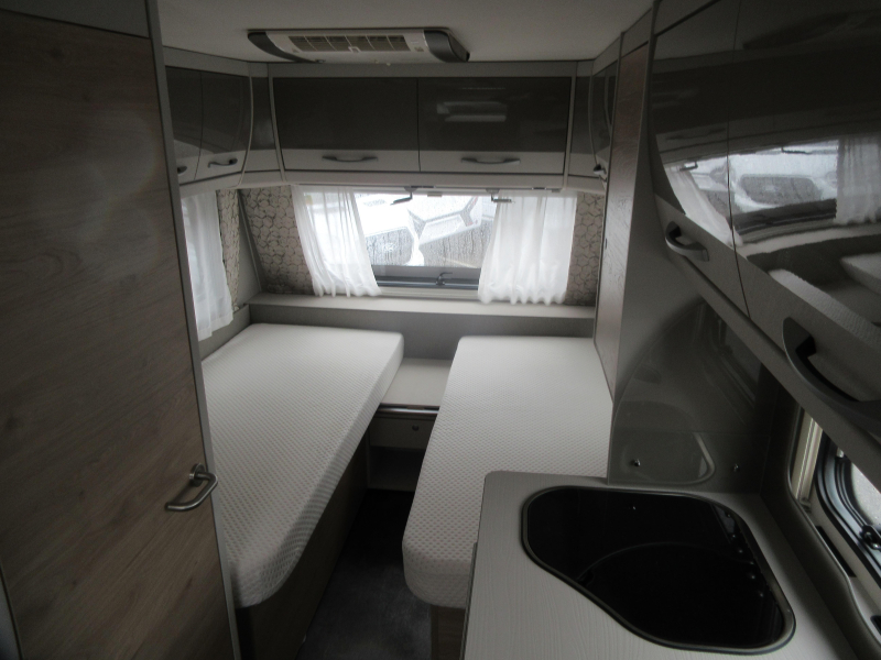 Dethleffs Nomad Avantgarde 460 LE ZEER COMPLEET! 
