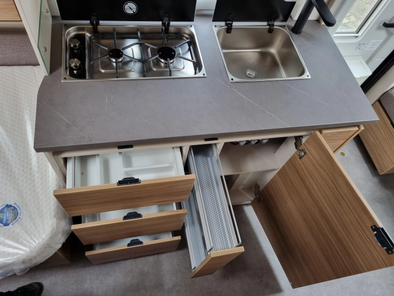 Dethleffs Nomad 460 EL First Edition  foto: 18