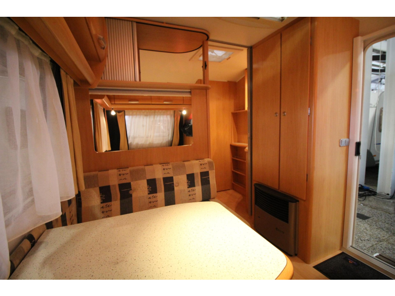 Beyerland Sprinter Lite 390 FB Voortent,Fietsenrek  foto: 15