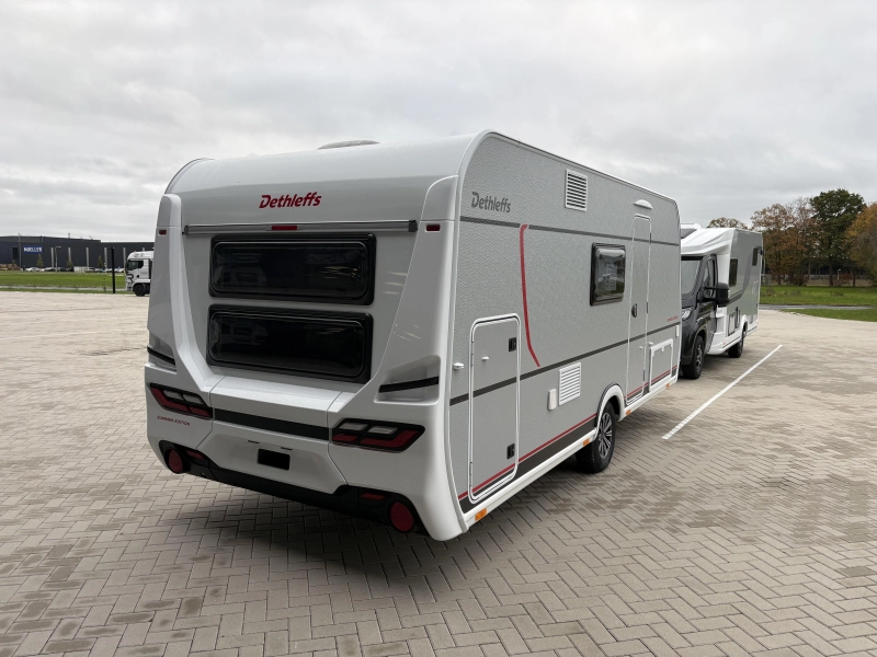 Dethleffs Summer Edition 500 QSK stapelbed / dwarsbed  foto: 3