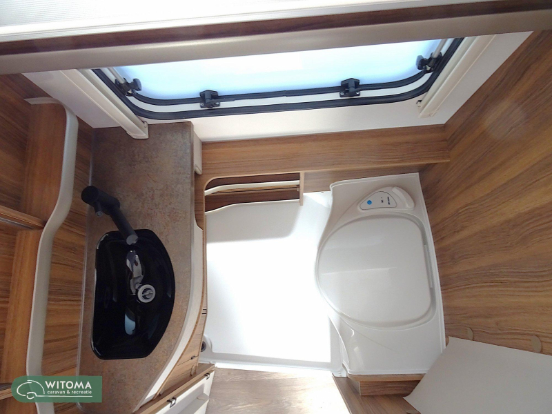 Eriba Touring Legend 542 mooie complete uitvoering  foto: 12