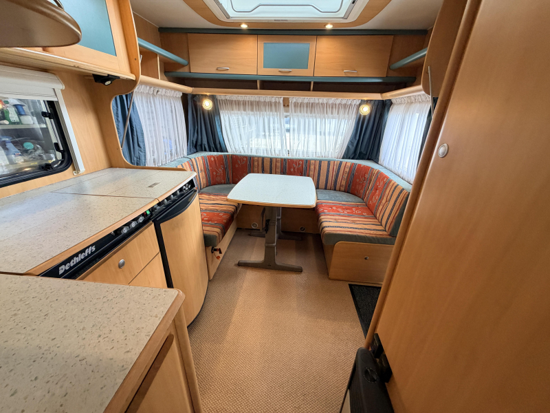 Dethleffs Summer Edition 450 Mover, Fransbed tent  foto: 9
