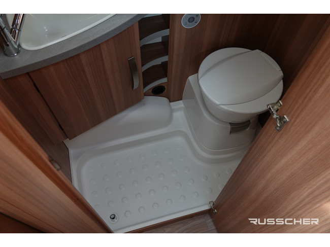 Weinsberg CaraOne 420 QD Caravan | Go2 Mover | Schotel | Kachel | Douche | Toilet | Luifel | Voortent | Fietsendrager foto: 11