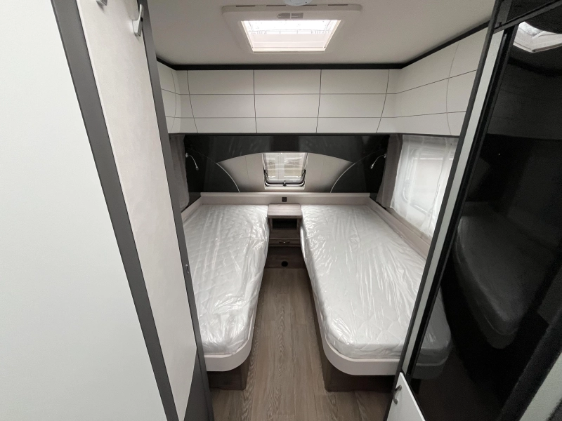 Hobby Excellent Edition 495 UL 1800kg-bedvebred-reswiel  foto: 7