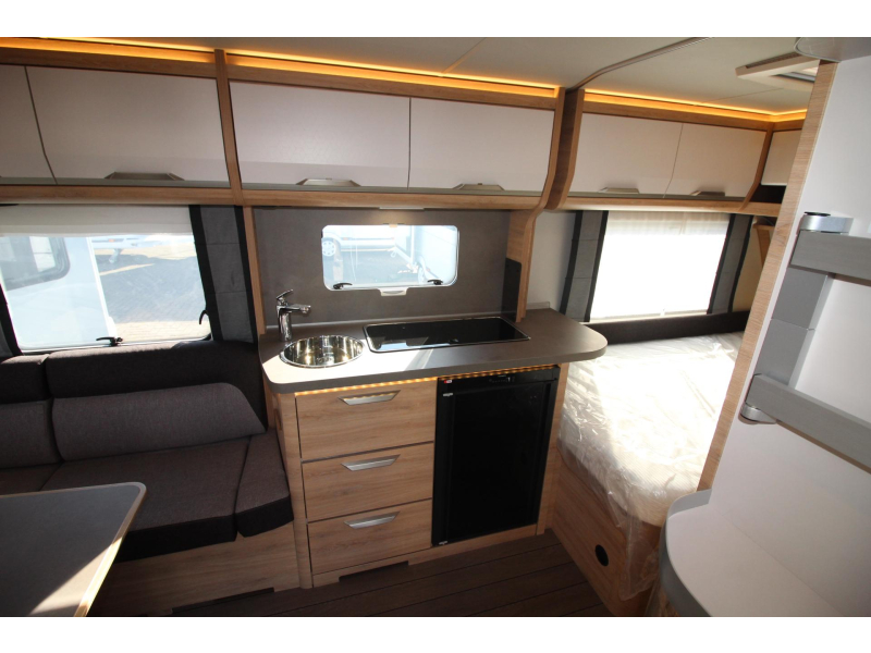 Knaus Sudwind Black Selection 450 FU Modeljaar 2027  foto: 8
