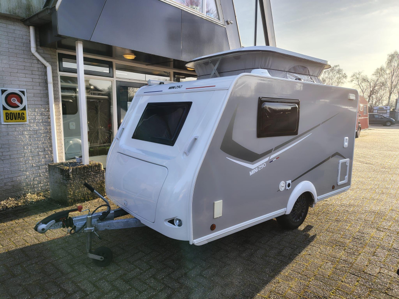 Trigano Mini Freestyle 290 nieuwstaat, mover, luifel  foto: 1