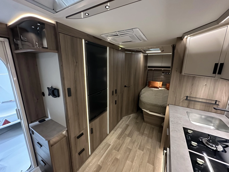 Kabe Royal 600 D XL Model 2026 - KingSize  foto: 8