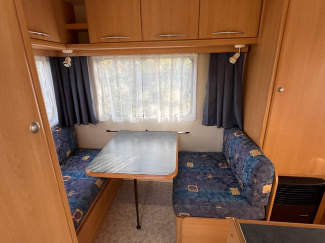 Adria 390 Ds 2 zitjes , 770 kg lichtgewicht, topstaat foto: 9