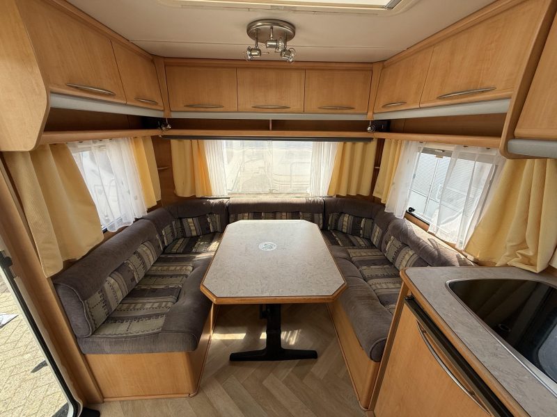 Sprite Esprit 470 CF FRANSBED MOVER VOORTENT  foto: 7