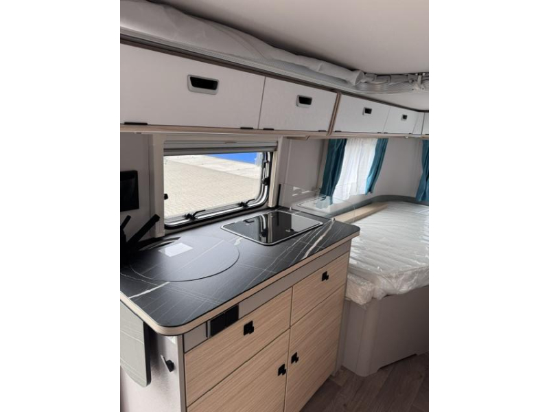 Eriba Touring Urban 642 Pakket Harbour Blue  foto: 6