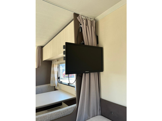 Caravelair Antares 476 Family Stapelbed | Fietsenrek | Voortent | TV | Fransbed | Treinzit | Hor foto: 11