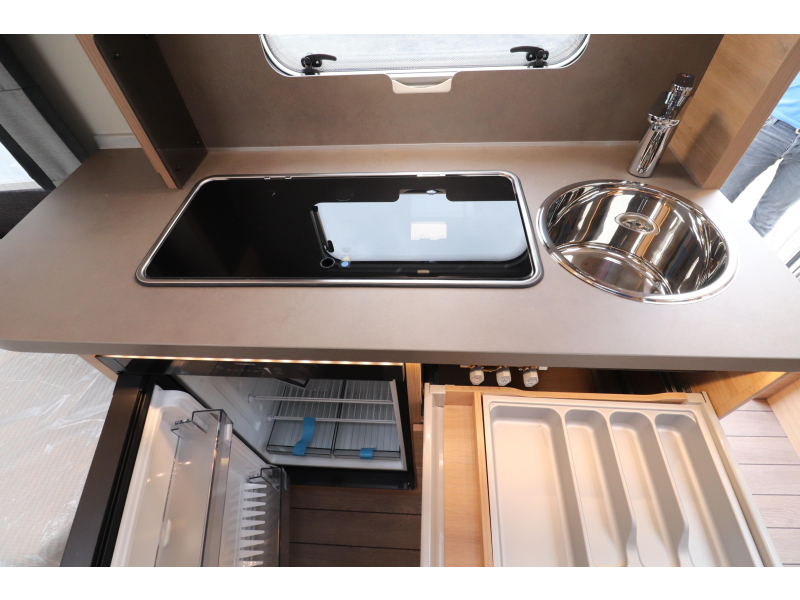 Knaus Sudwind Black Selection 500 EU MODEL 2026 - Wit - 403  foto: 11