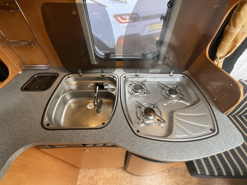 Dethleffs Camper Lifestyle 450 DB ALDE-LUIFEL-ZEER NETJES  foto: 6