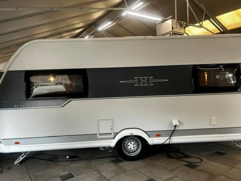 Hobby De Luxe 495 UL mover, voortent  foto: 15