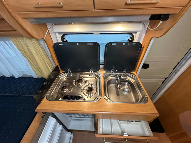 Chateau Cantara 403 C Comfort Traveller foto: 16