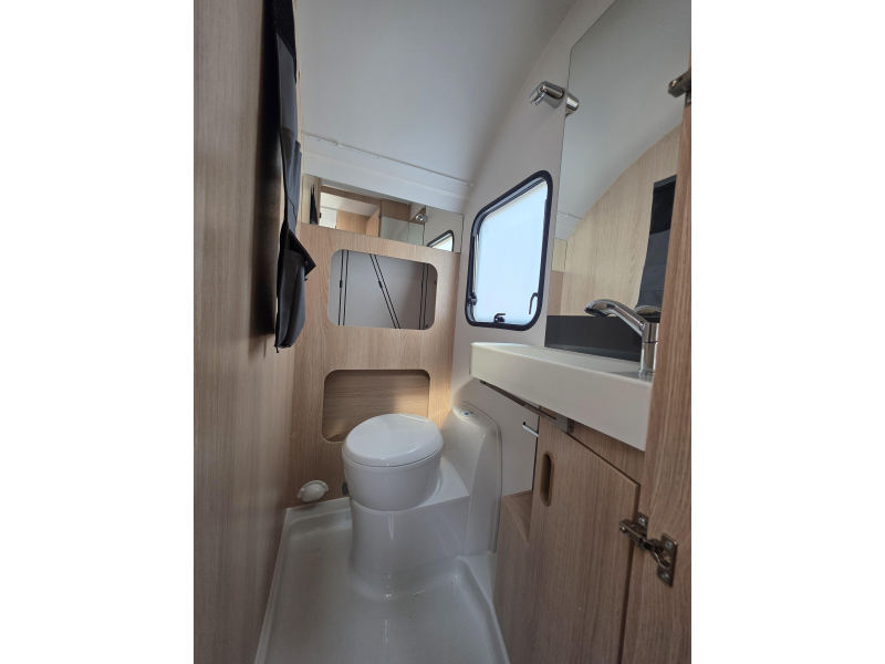 Adria Aviva 472 PK  foto: 12