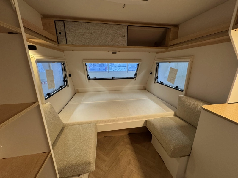 LMC E:dero 470K Openslaand voorraam  foto: 4