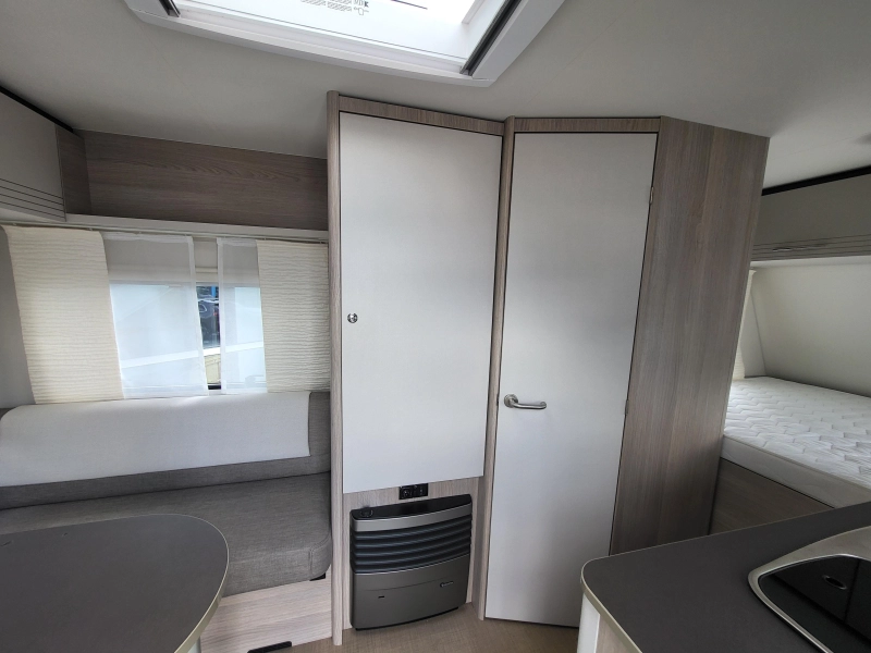 Bürstner Premio Life 430 TS kenteken 2023, nieuwstaat  foto: 7